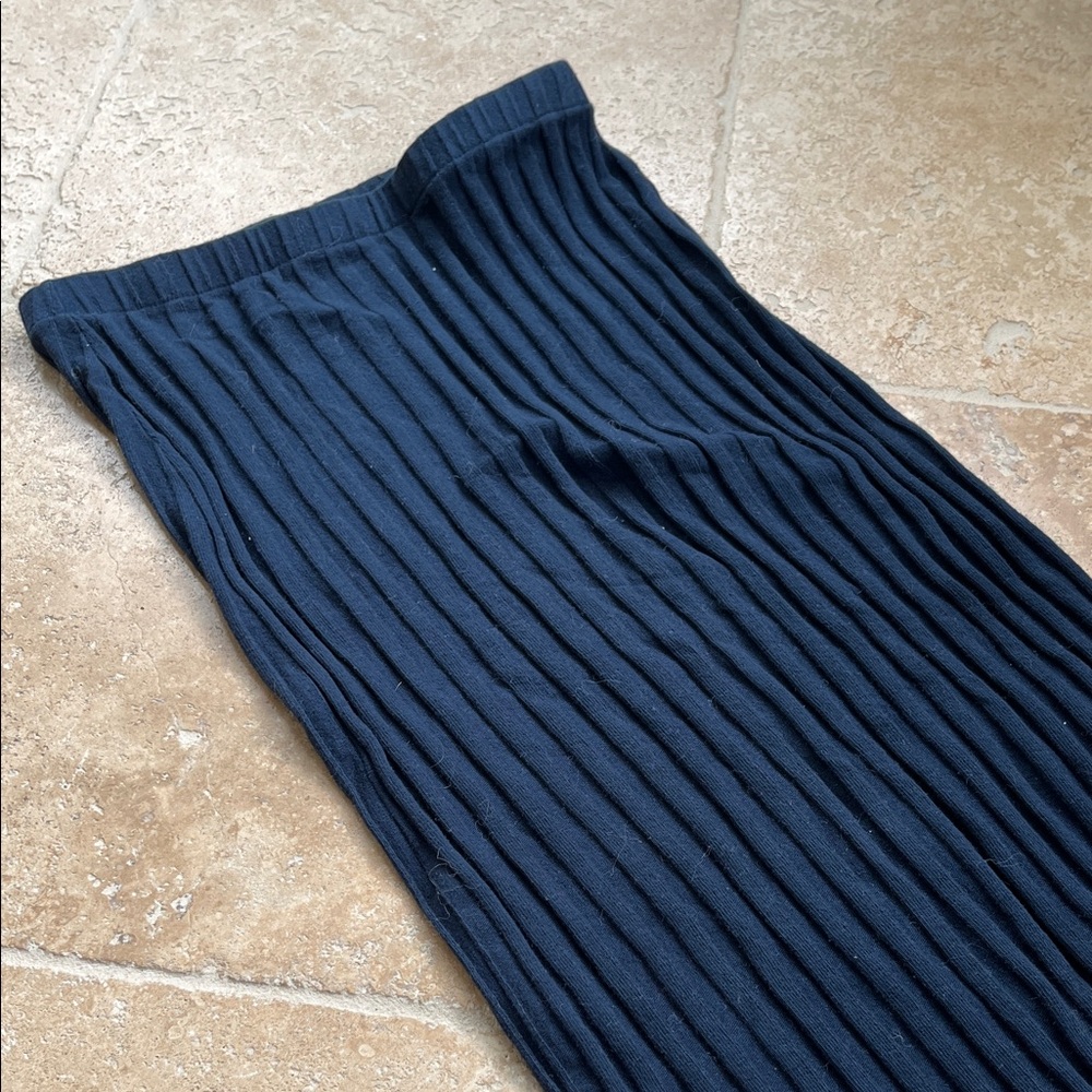 Stateside Dark Blue Ribbed Skirt size small